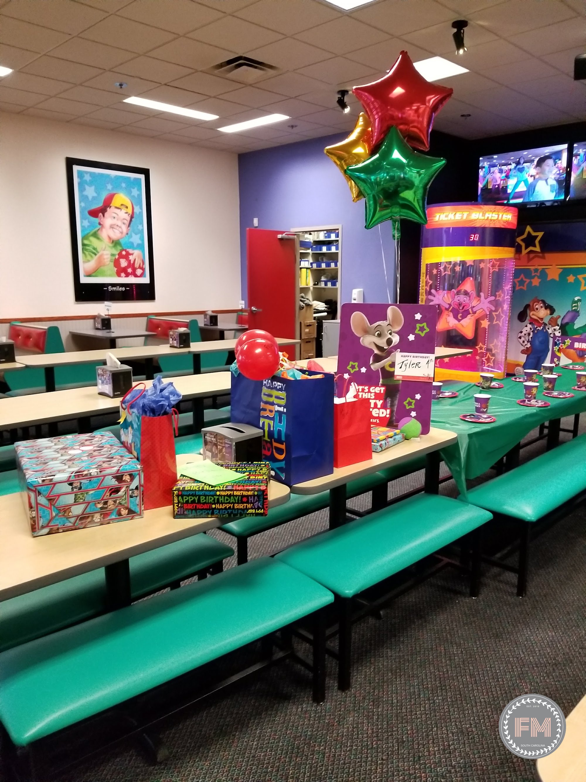 kids birthday party at Chuck E Cheese in Florence, South Carolina